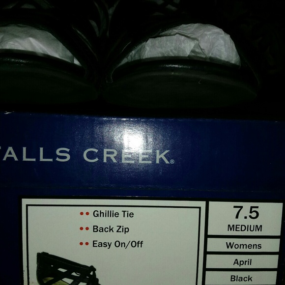 Falls Creek "APRIL" Ghillie Tie Leather Sandals - Picture 7 of 8